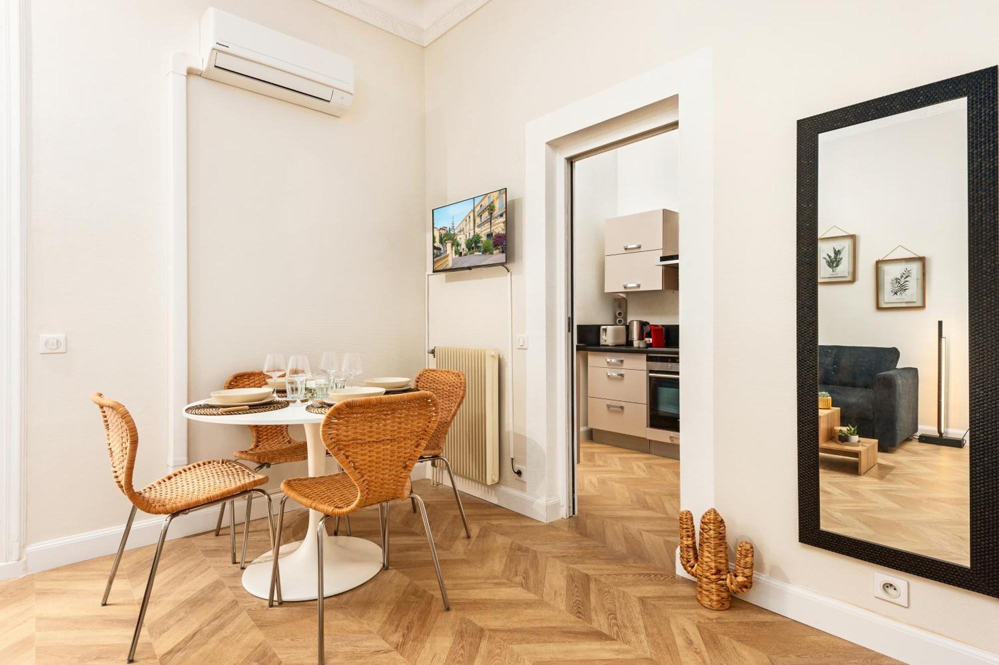 Mont Fleuri- Somptueux 2 Pieces - Parking - Menton Apartment Exterior photo